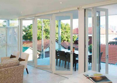 Bi-fold door
