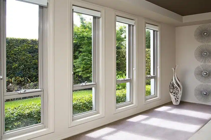Aluminium awning windows