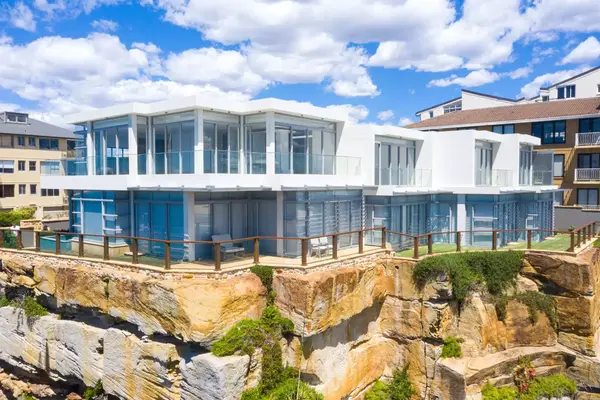 Queenscliff-house-with-doors-and-windows